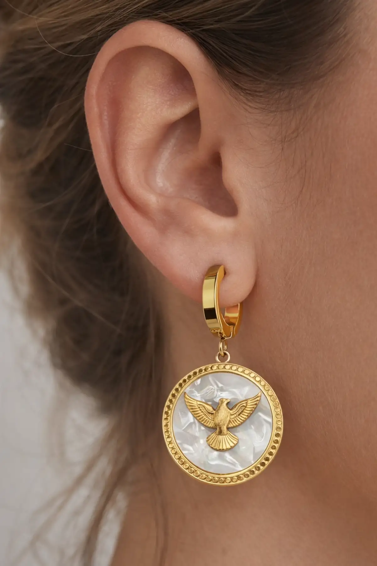 Altın Renk Kuş Figürlü Çelik Küpe (Çift)