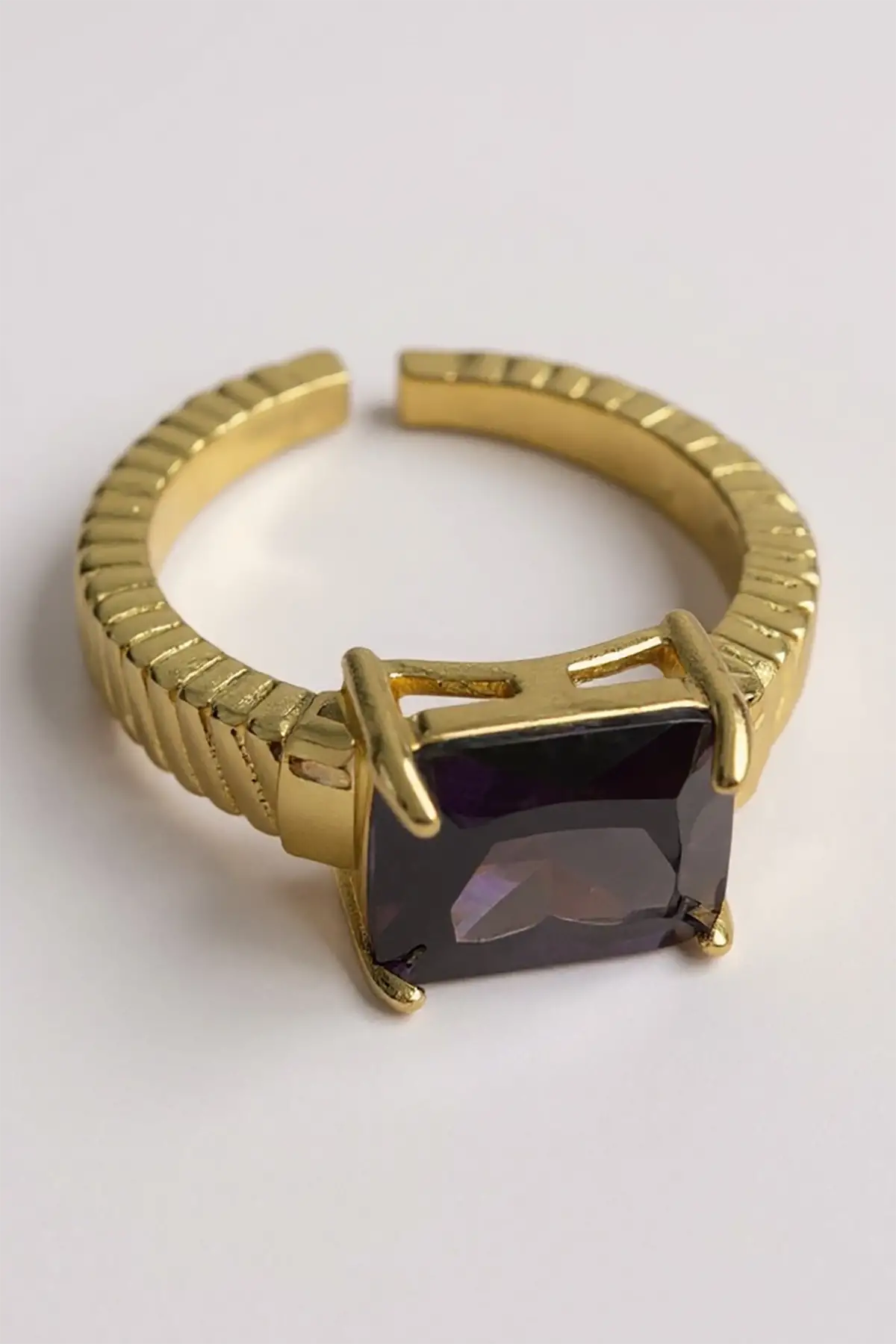 Altın Renk Mor Taş Detaylı Ayarlanabilir Çelik Yüzük