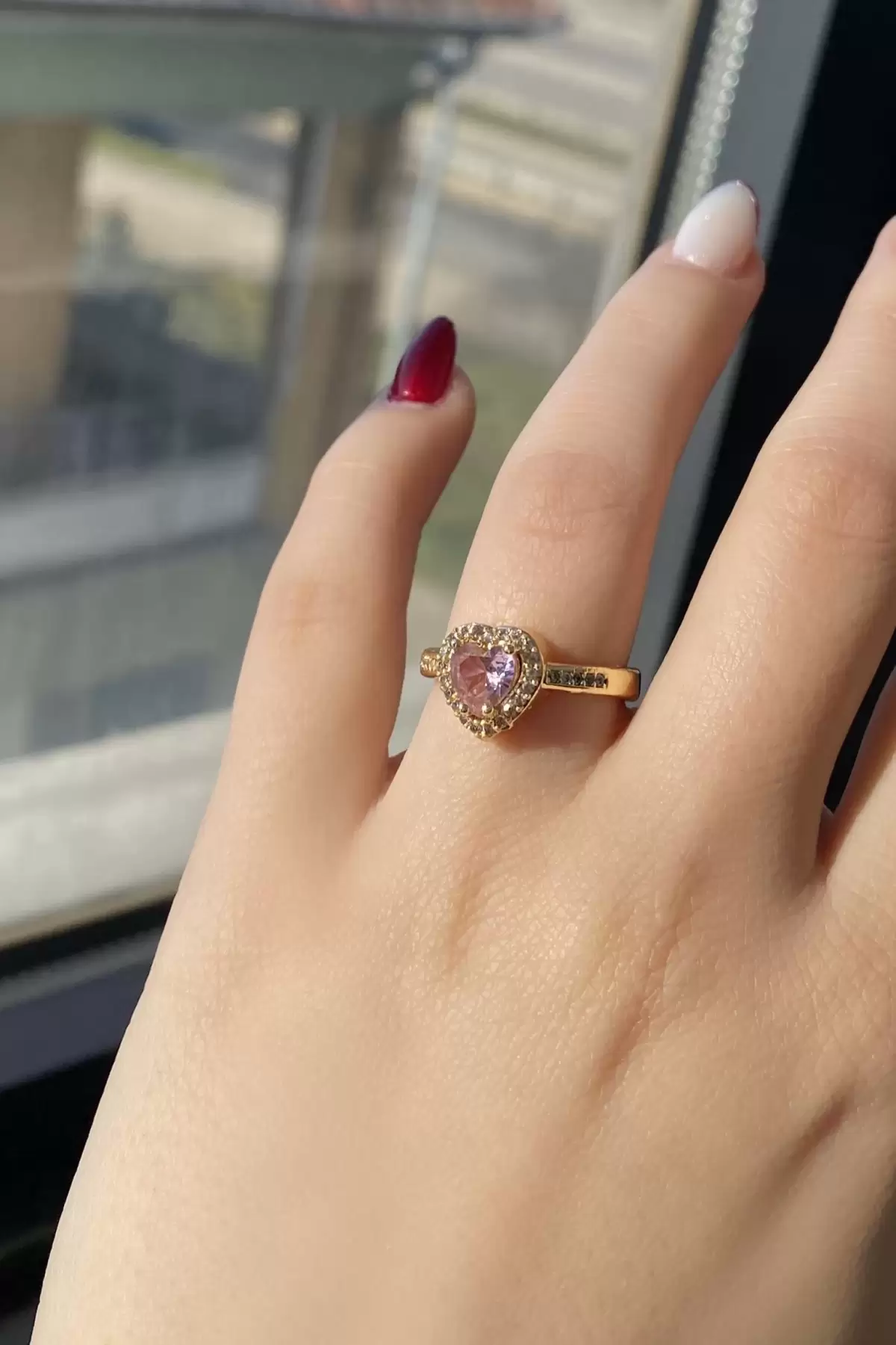 Altın Renk Pembe Taş Detaylı Pandora Yüzük