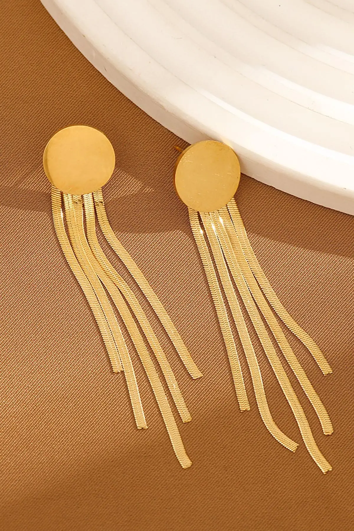 Altın Renk Sallantılı Çelik Küpe (Çift)