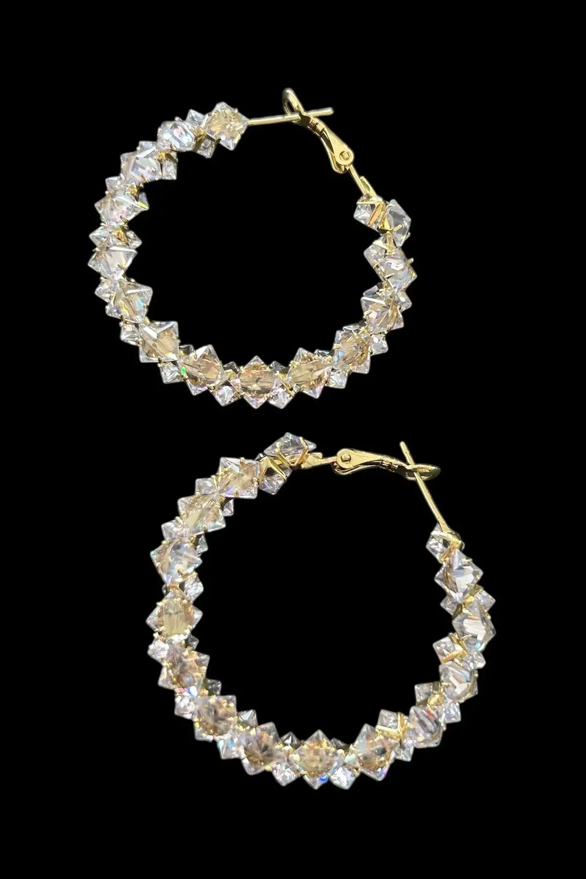 Altın Renk Taş Detaylı 14k Altın Kaplama Halka Küpe (Çift)