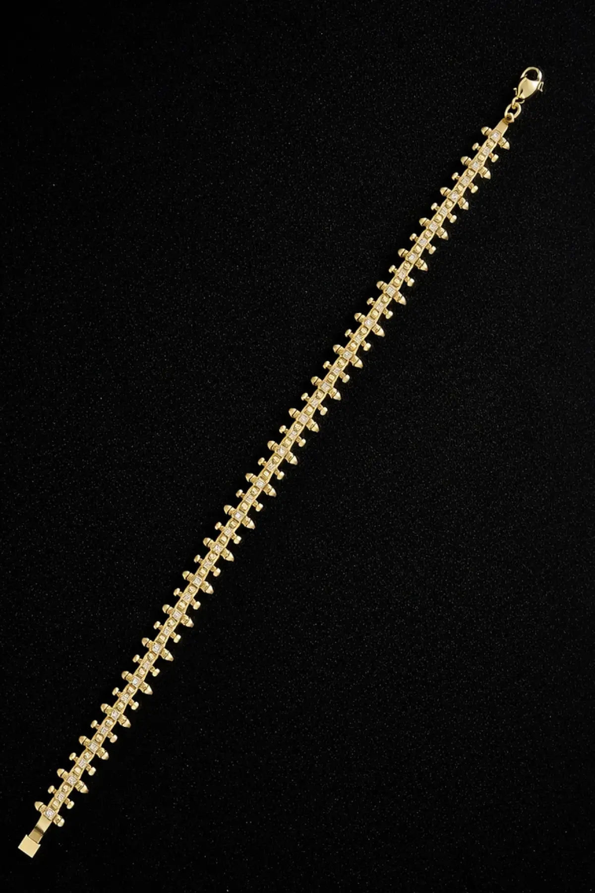 Altın Renk Taş Detaylı 14K Altın Kaplama VİP Bileklik