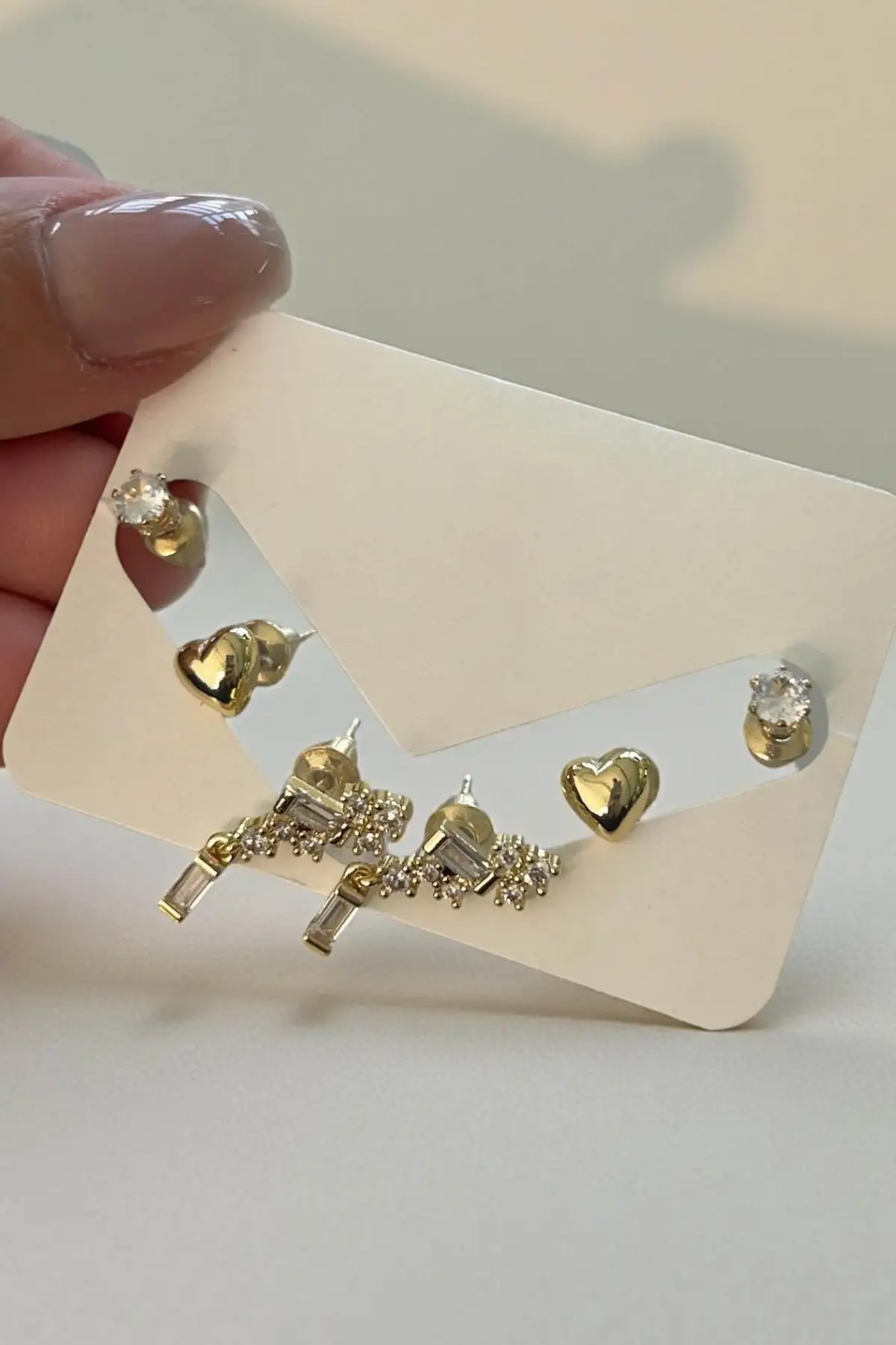 Altın Renk Taş Detaylı 6lı Küpe Set