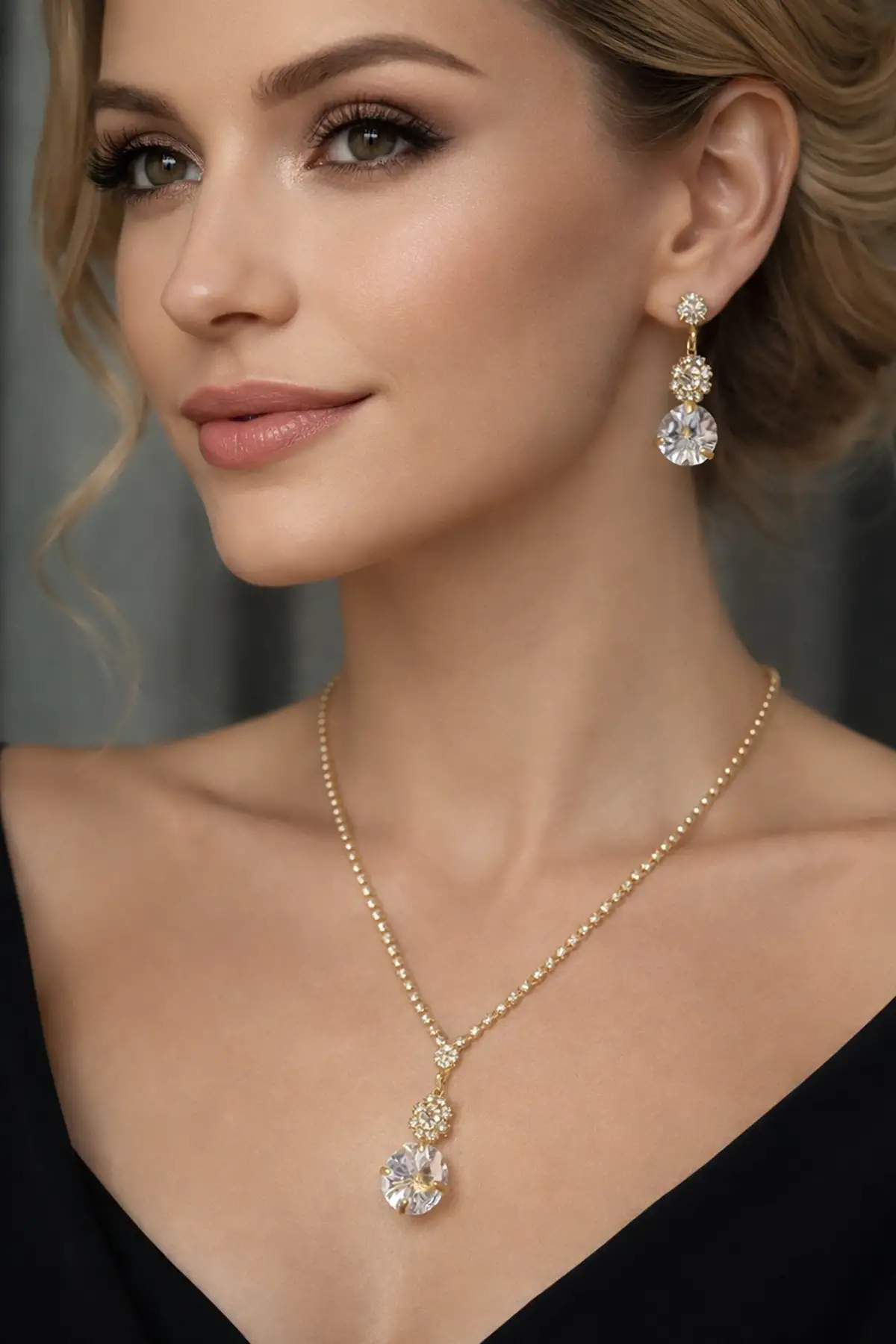 Altın Renk Taş Detaylı Abiye Set