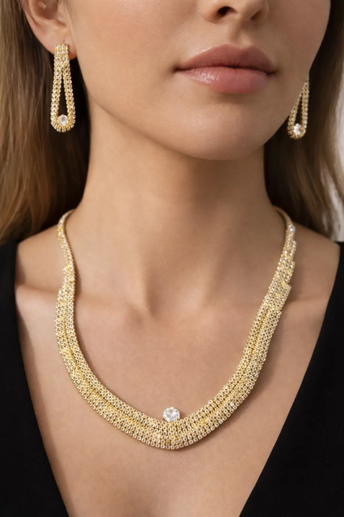 Altın Renk Taş Detaylı Abiye Set