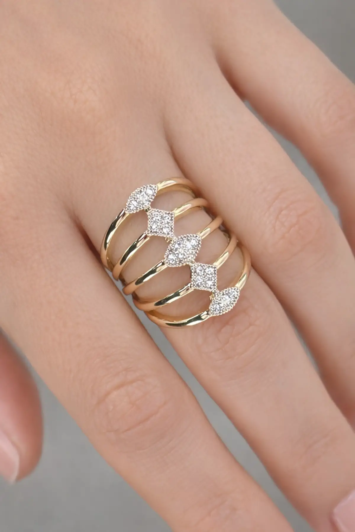 Altın Renk Taş Detaylı Ayarlanabilir Yüzük