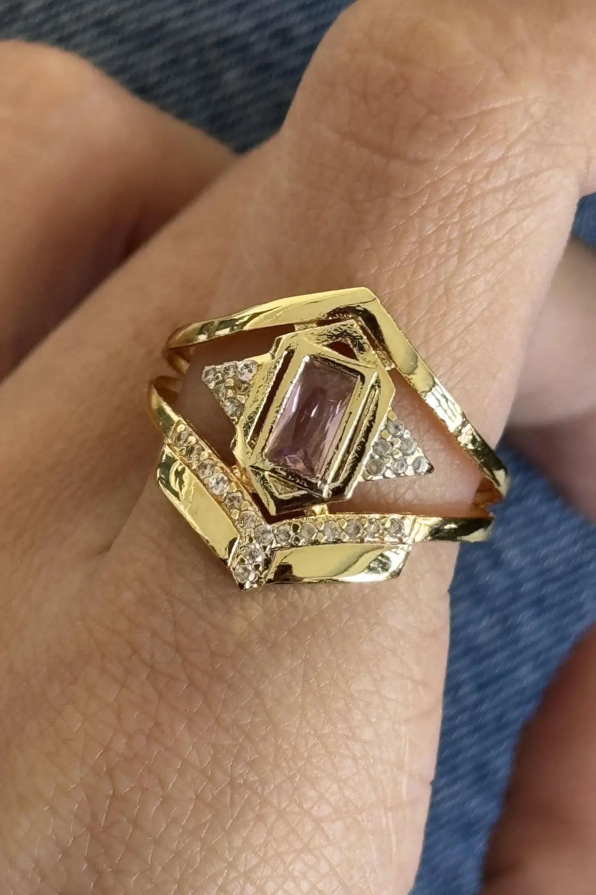 Altın Renk Taş Detaylı Ayarlanabilir Yüzük