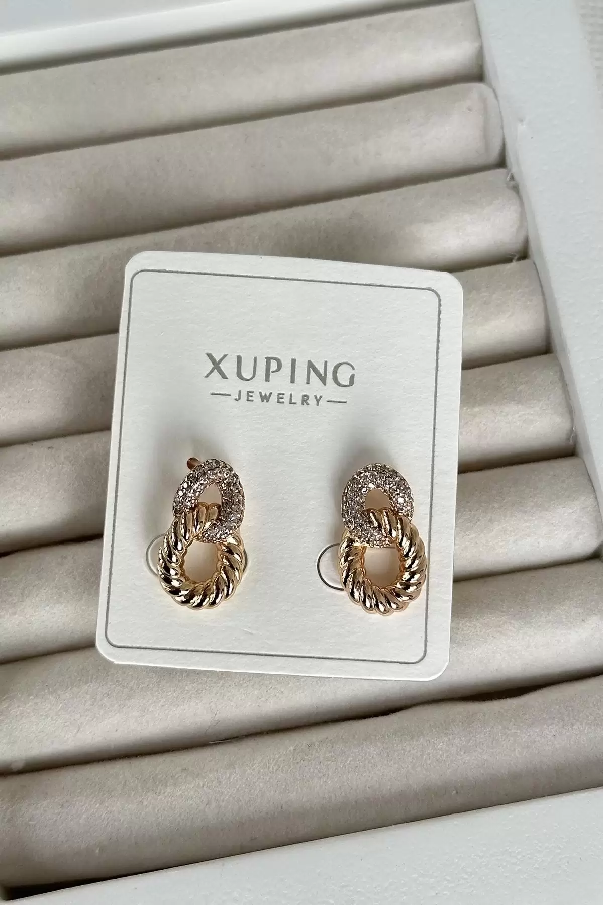 Altın Renk Taş Detaylı Çelik Xuping Küpe (Çift)