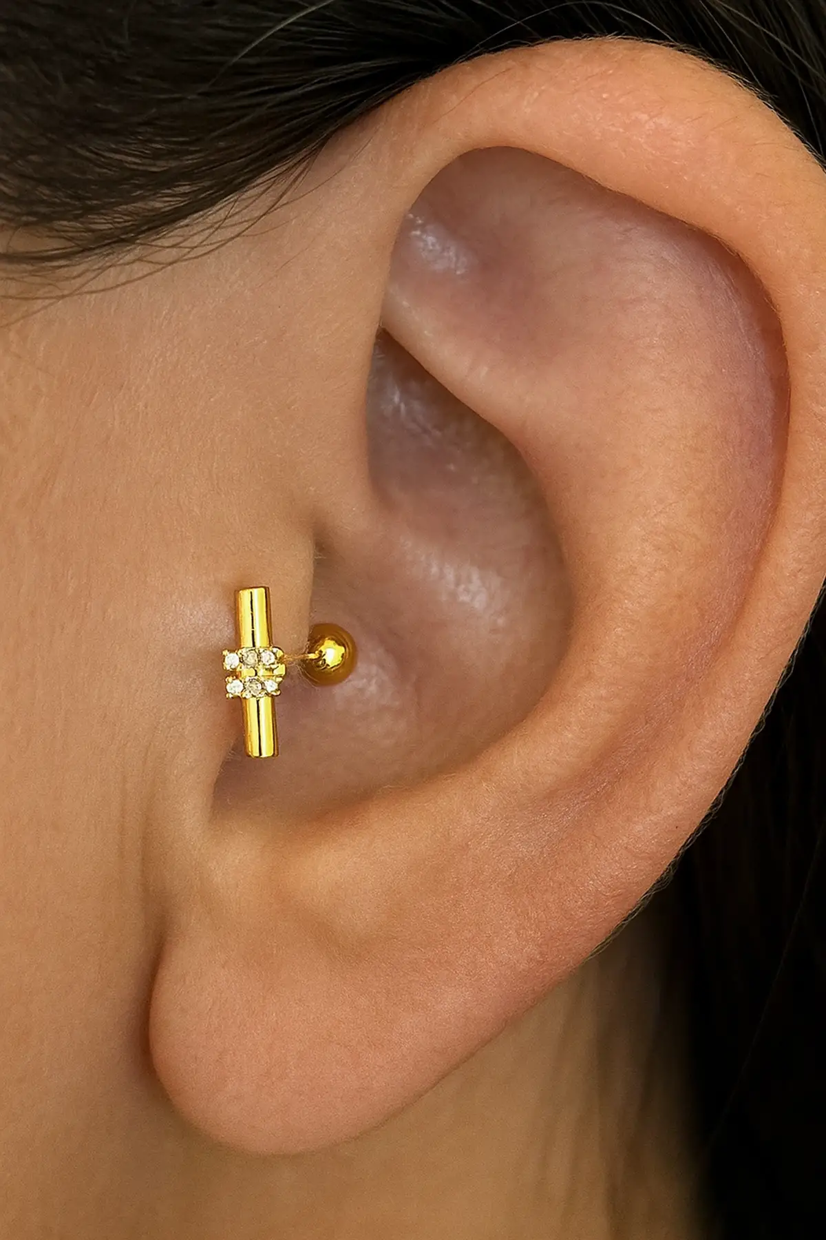 Altın Renk Taş Detaylı Cerrahi Çelik Tragus/Kıkırdak Küpe/Piercing (Tek)