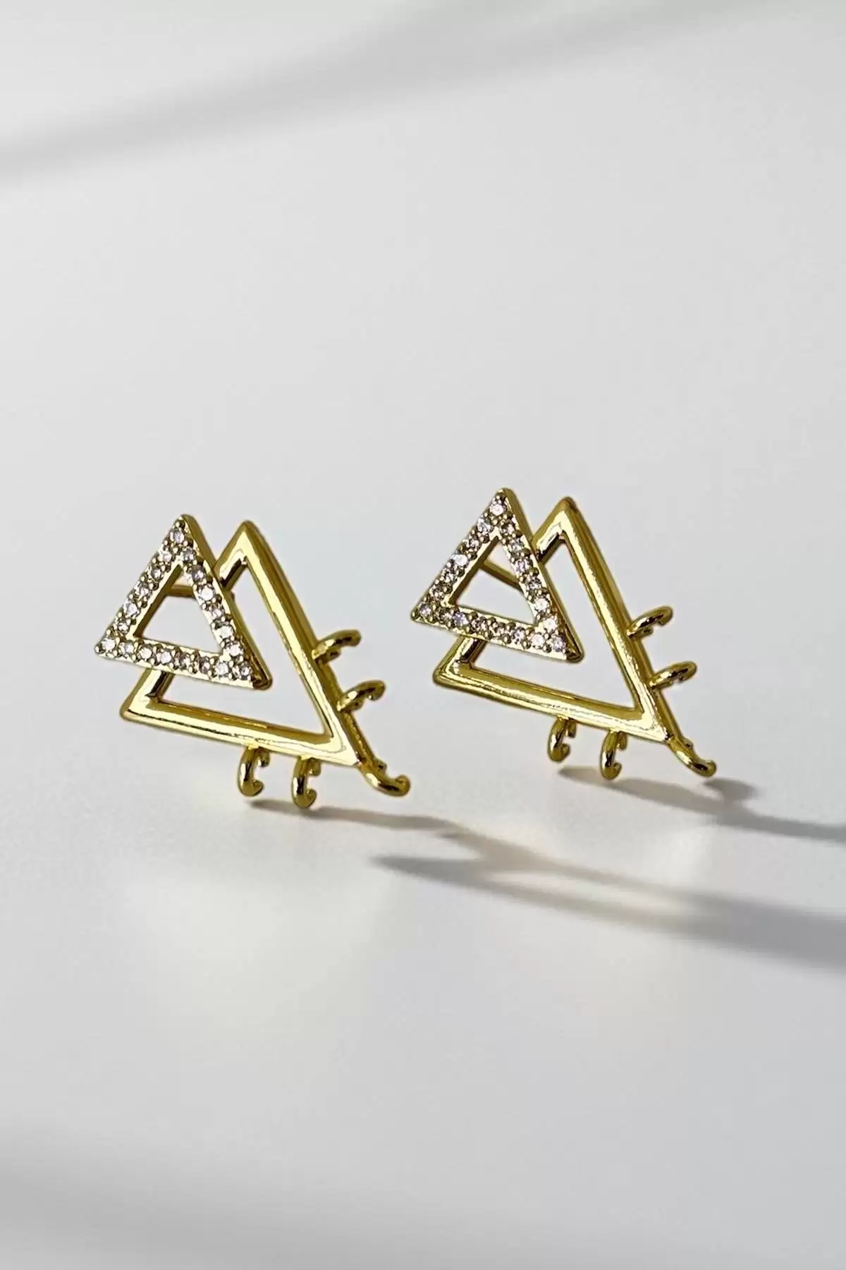 Altın Renk Taş Detaylı Metal Küpe (Çift)