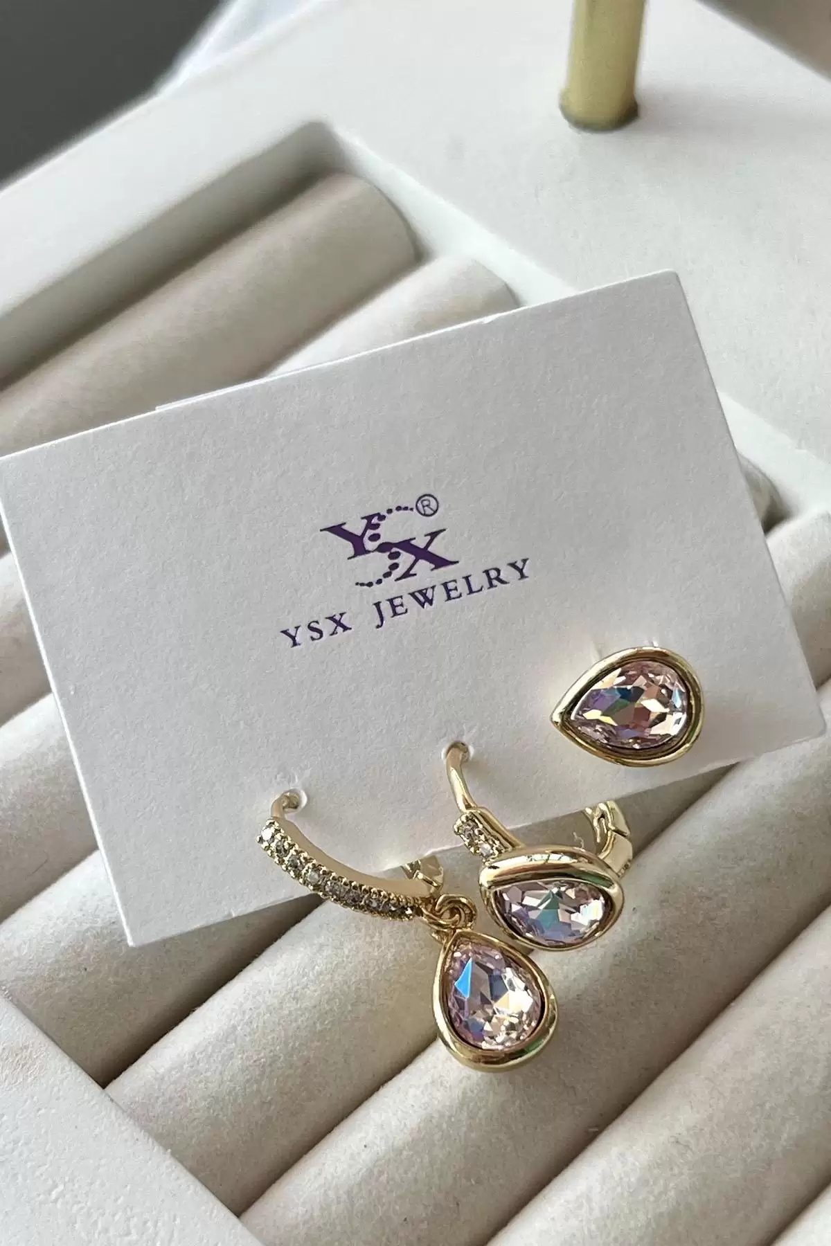 Altın Renk Taş Detaylı VİP 3lü YSX Küpe Set