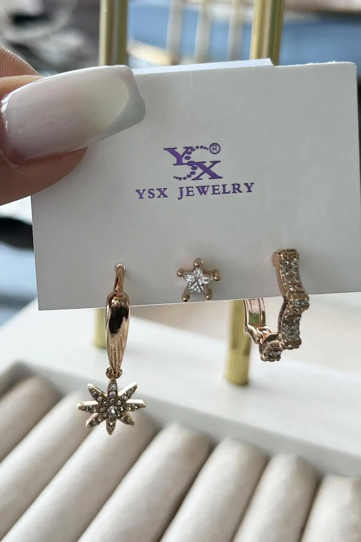 Altın Renk Taş Detaylı VİP 3lü YSX Küpe Set