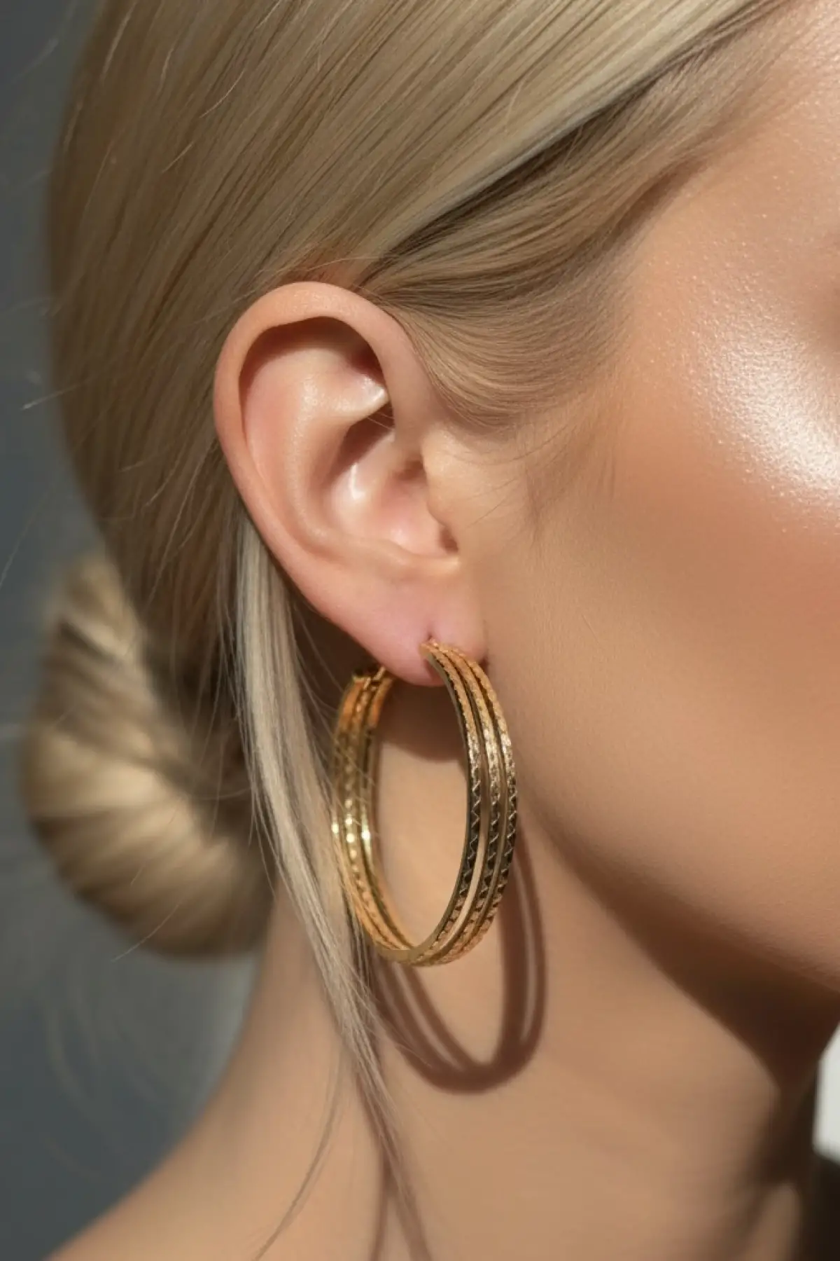 Altın Renk Üçlü Görünümlü Halka Küpe (Çift)