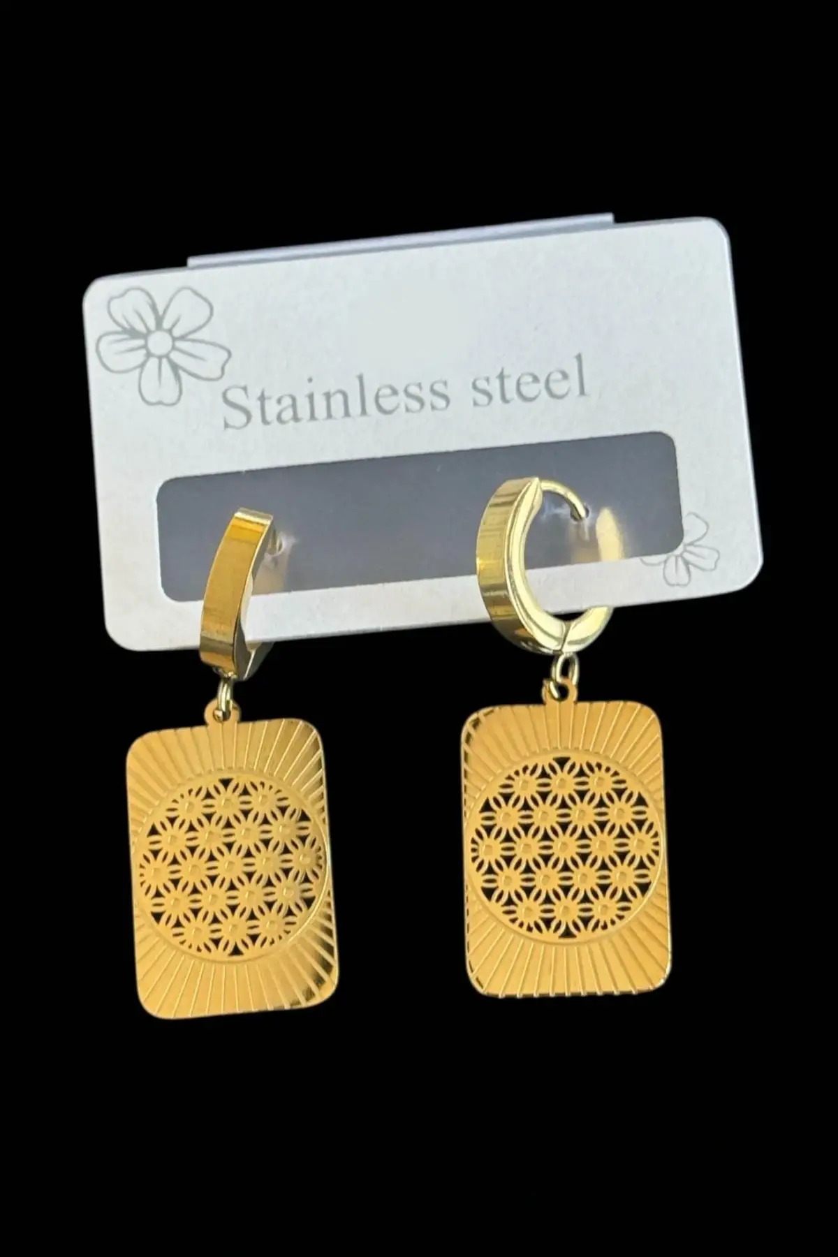 Altın Renk Yaşam Çiçeği Figürlü Çelik Küpe (Çift)