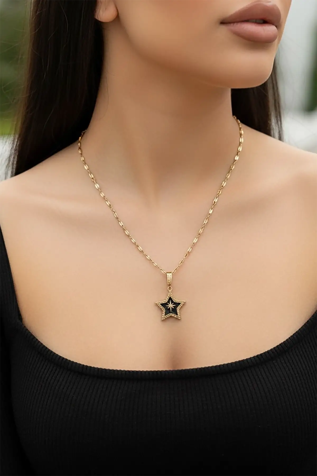 Altın Renk Yıldız Figürlü Çelik Kolye