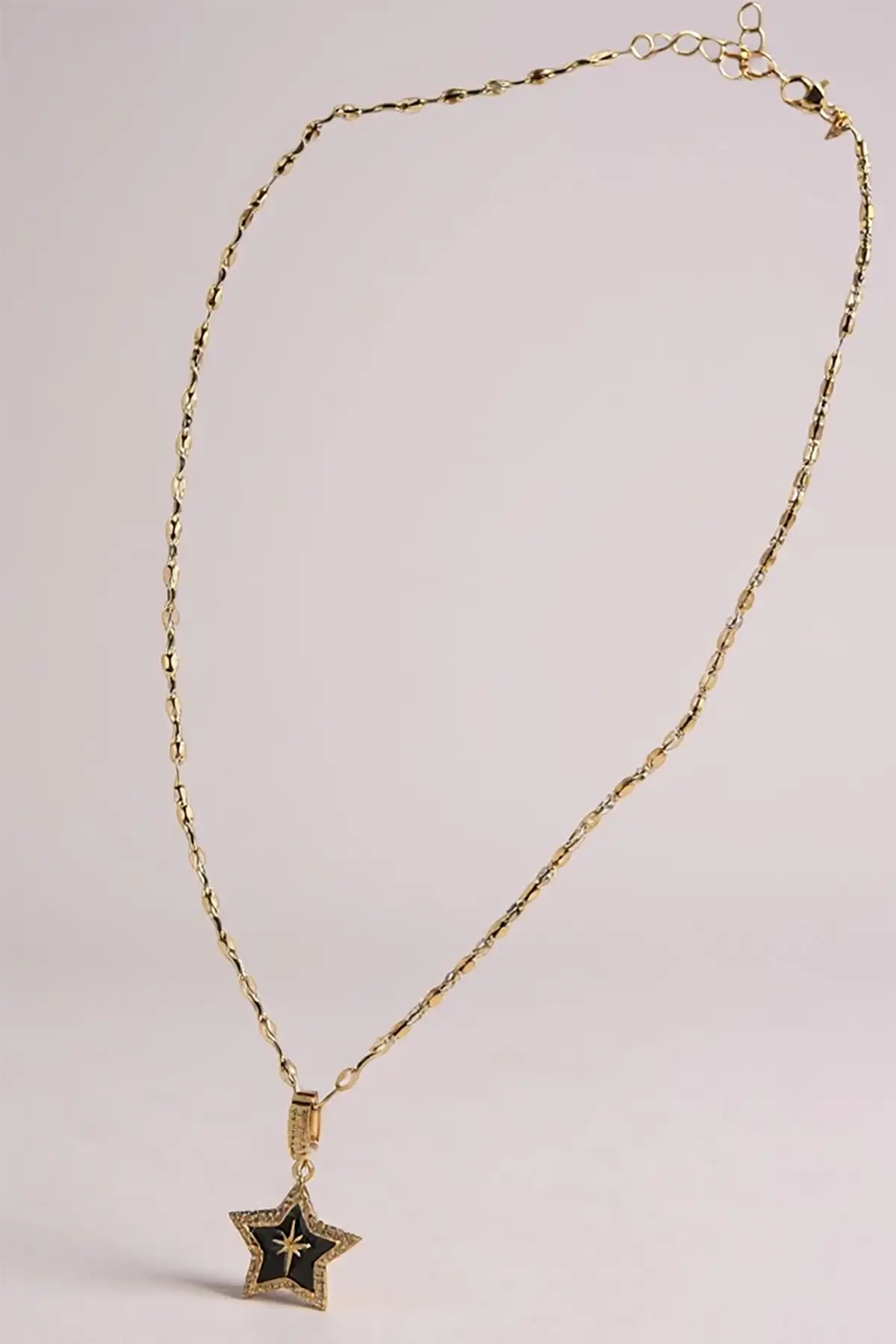 Altın Renk Yıldız Figürlü Çelik Kolye