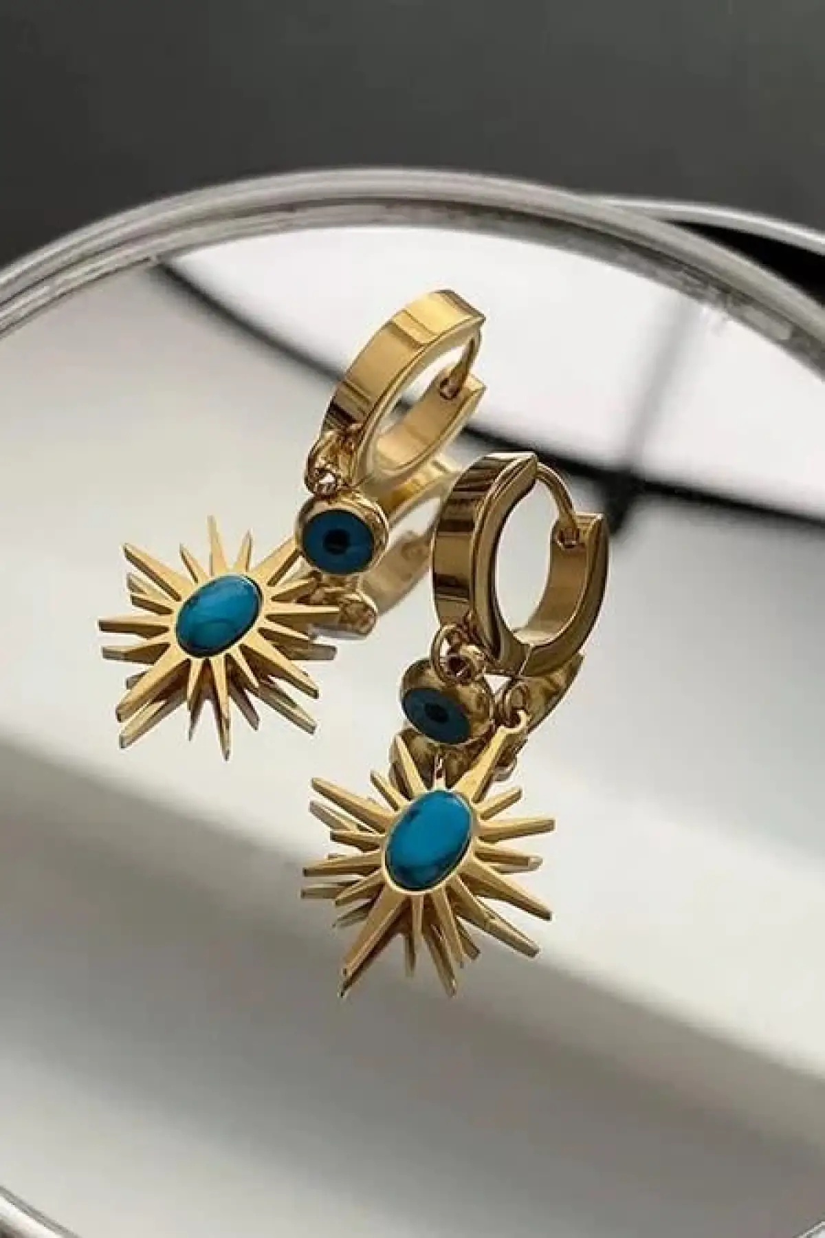 Altın Renk Yıldız Figürlü Çelik Küpe (Çift)