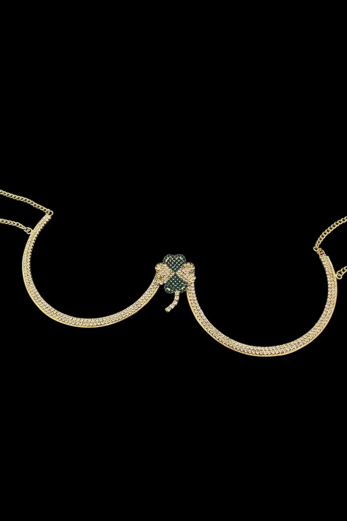 Altın Renk Yonca Figürlü Taş Detaylı Tasarım Vücut Aksesuar