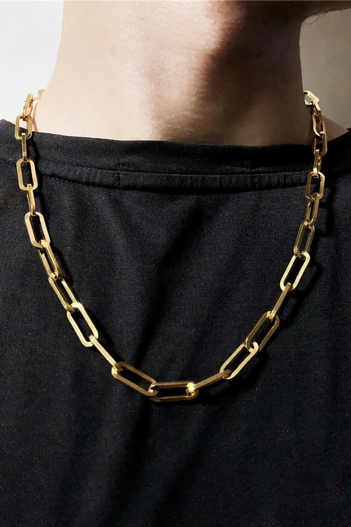 Altın Renk Zincir Detaylı Unisex Çelik Kolye