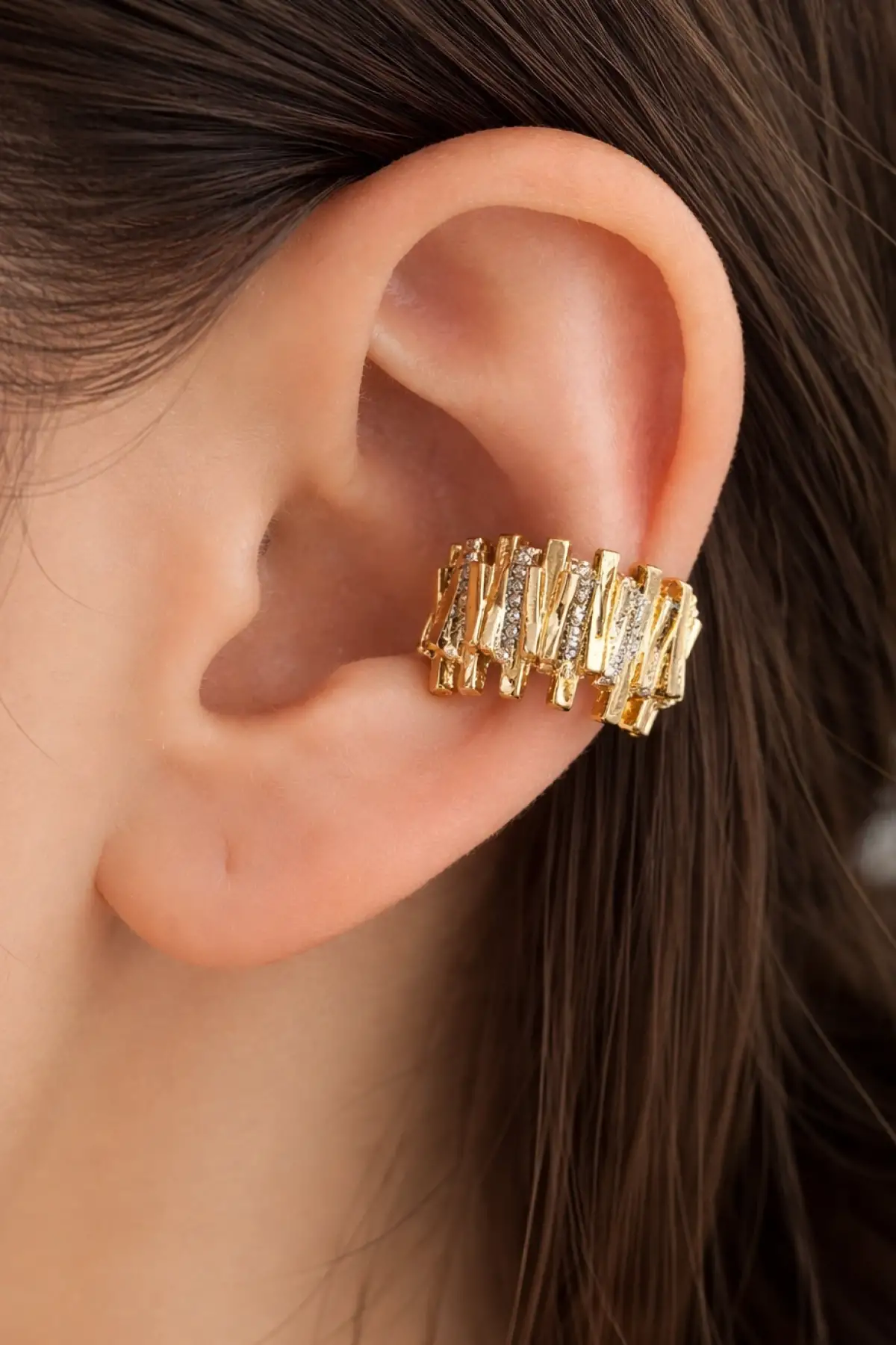 Altın Ve Gümüş Renk Taş Detaylı 14K Altın Kaplama TX Ear Cuff (Tek)