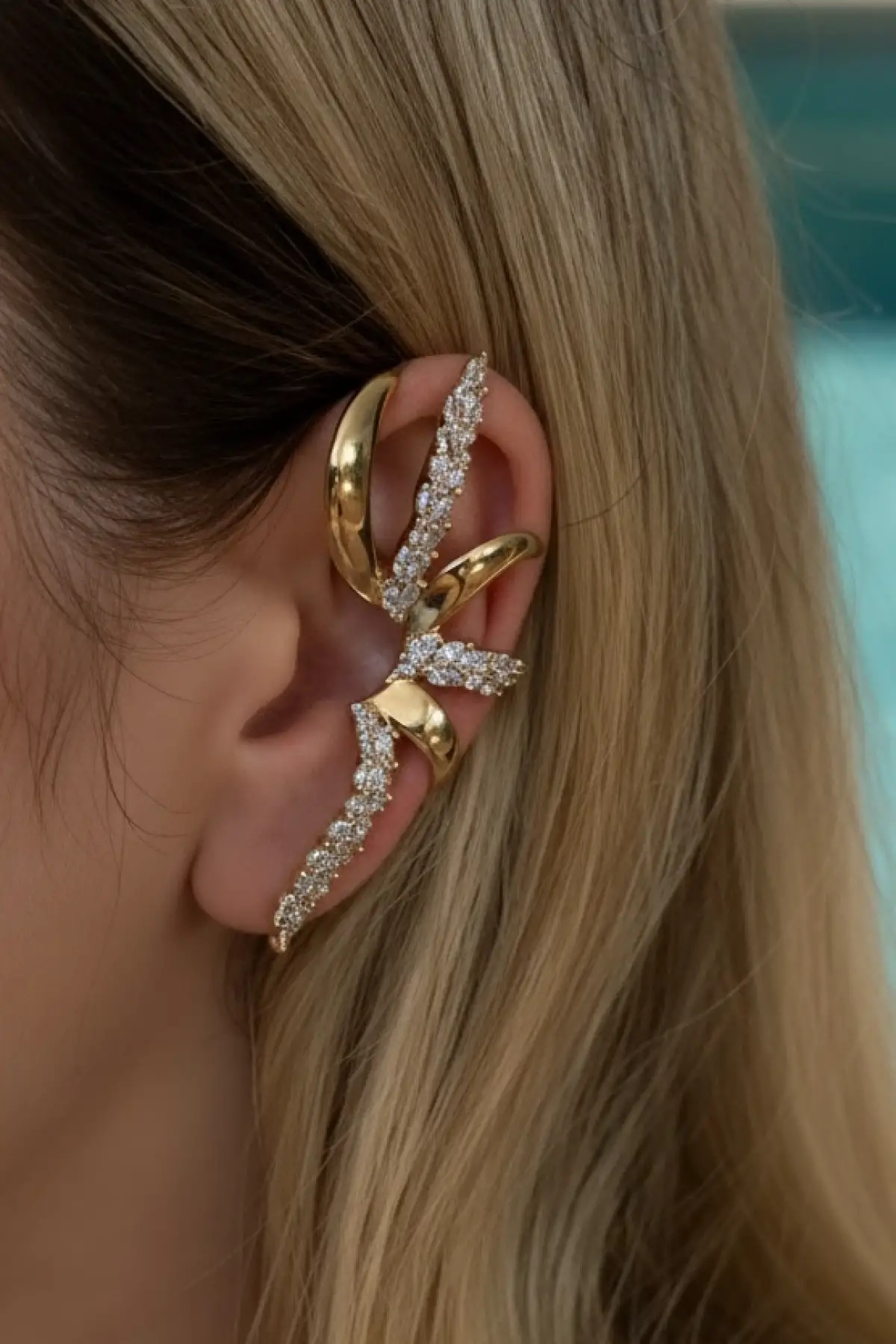 Altın Ve Gümüş Renk Taş Detaylı Kulak Aksesuarı