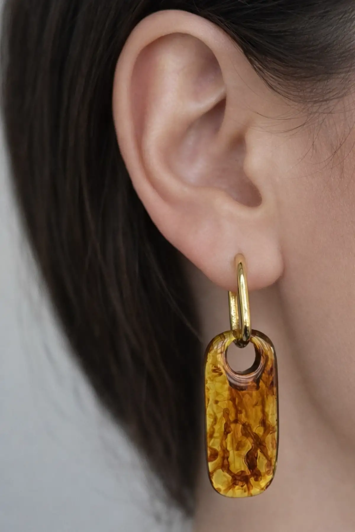 Altın Ve Kahve Renk Taş Detaylı Küpe (Çift)