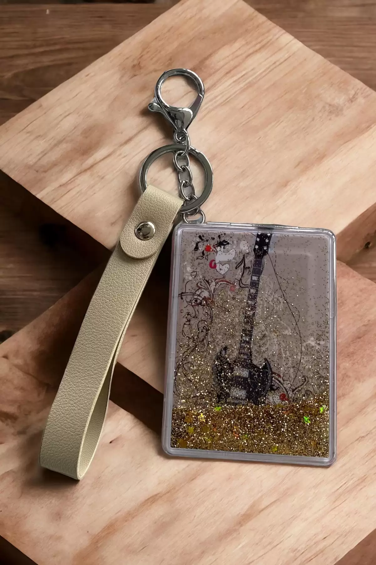 Bej Renk Simli Gitar Figürlü Cep Aynası/ Anahtarlık