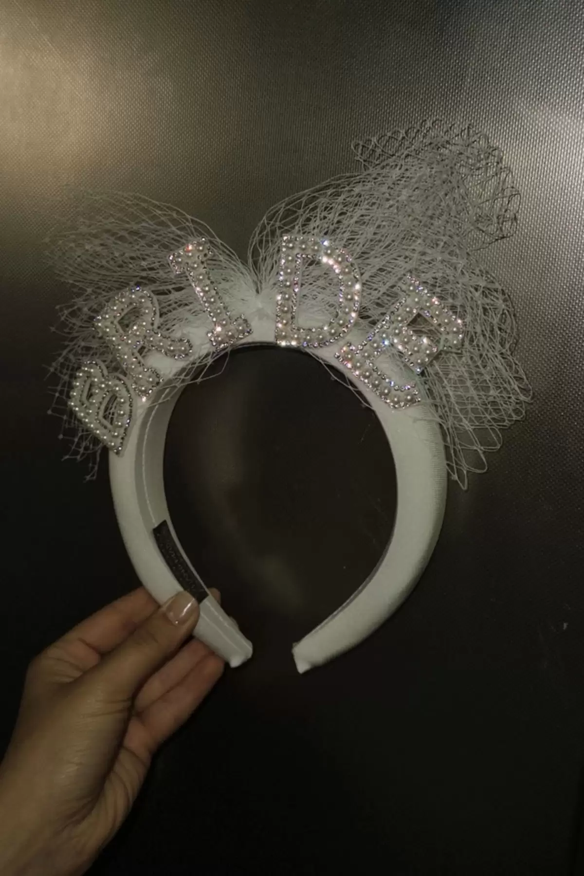 Beyaz Renk Bride Yazılı İnci Detaylı Tüllü Gelin Taç
