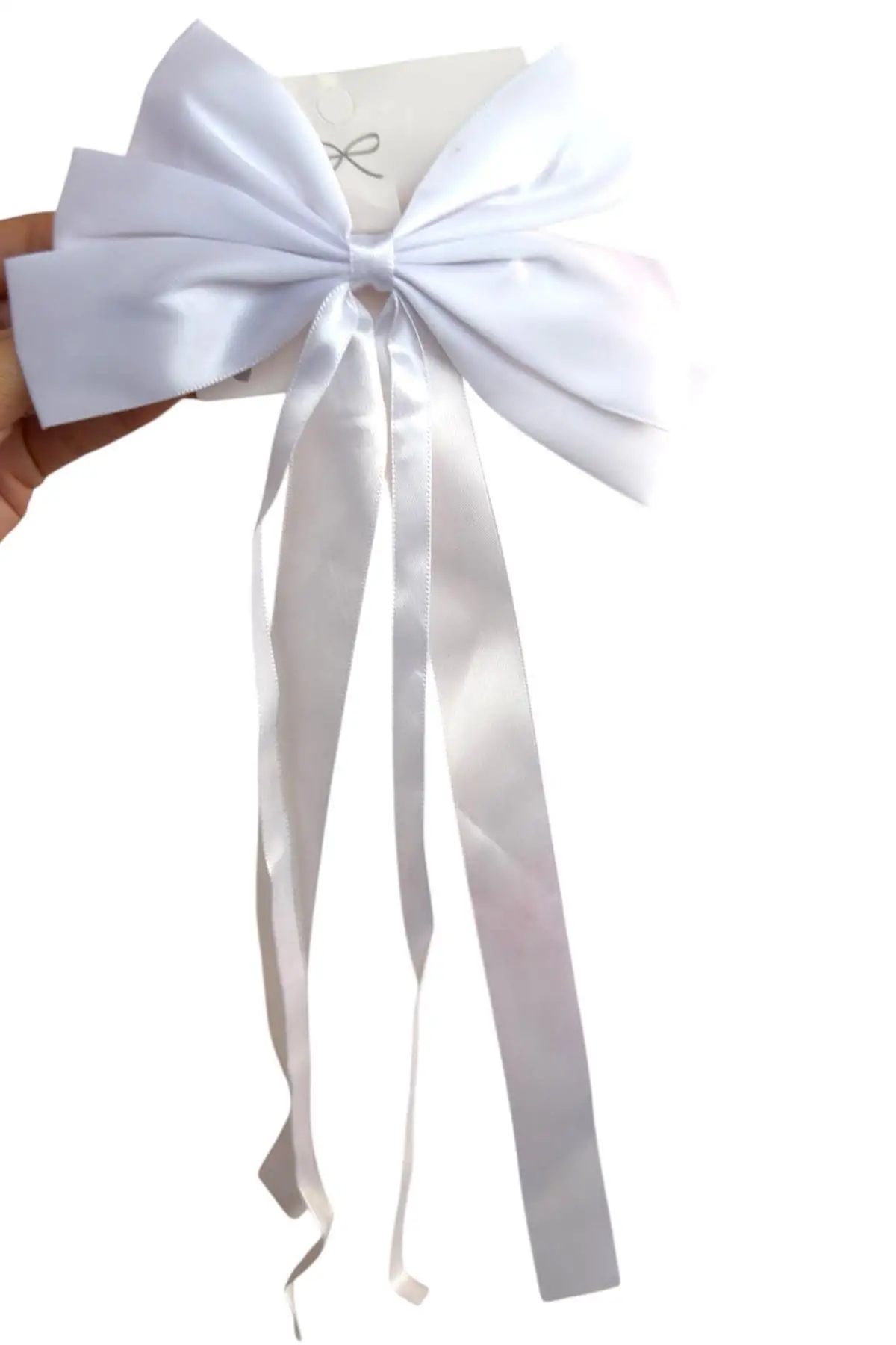 Beyaz Renk Kurdele Detaylı Pens Toka