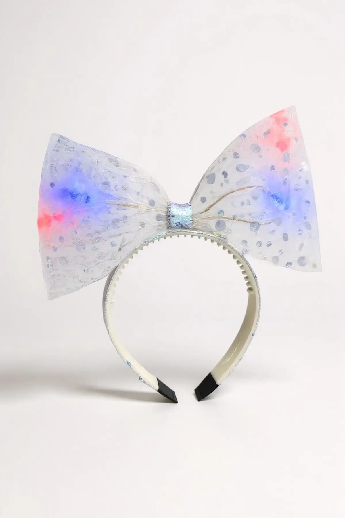 Beyaz Renk Pullu Kurdele Figürlü Işıklı Taç