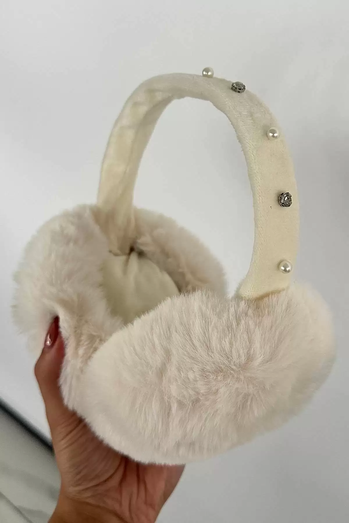 Beyaz Renk Taş Detaylı Peluş Kulaklık