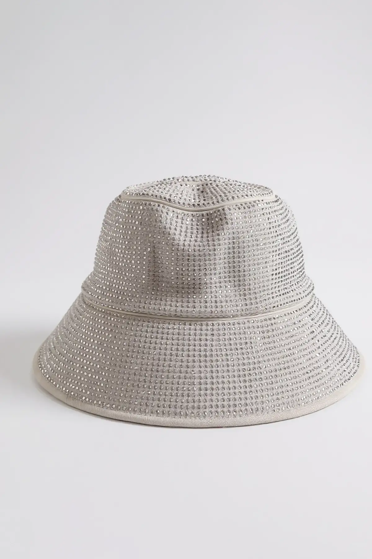 Beyaz Renk Taşlı Bucket Şapka