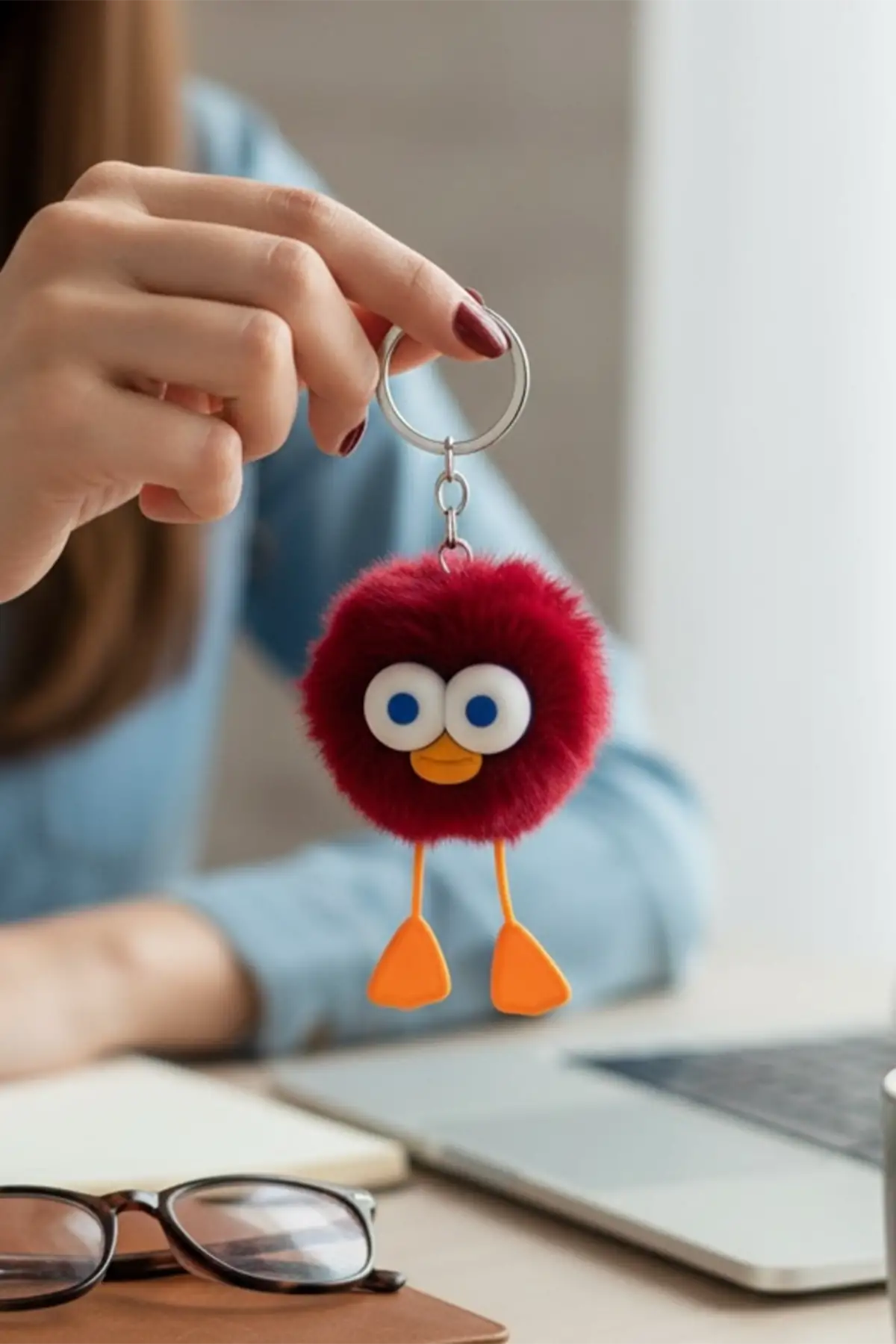 Bordo Renk Canavar Detaylı Peluş Anahtarlık