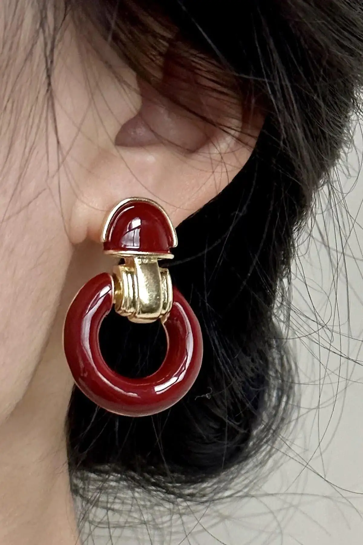 Bordo Renk Yuvarlak Detaylı Küpe (Çift)