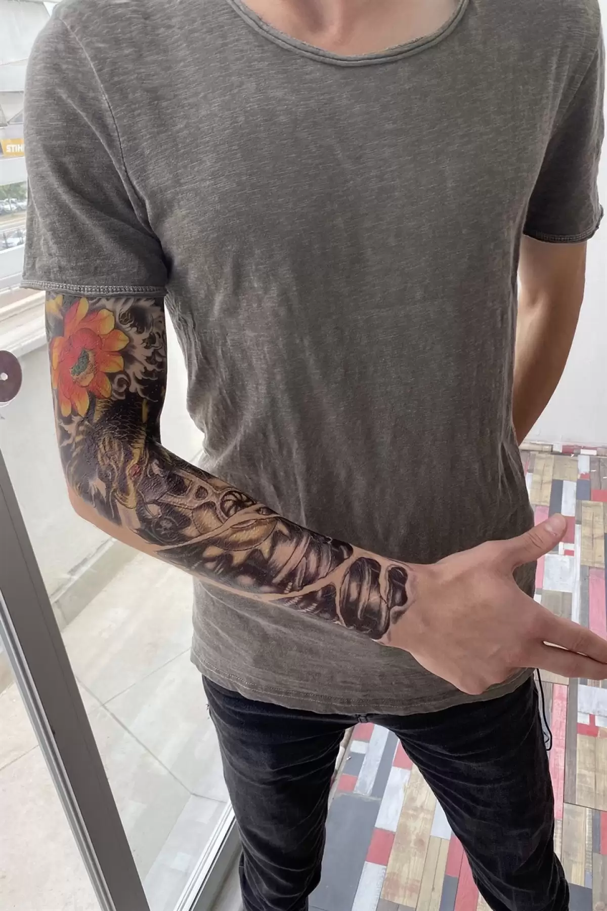 Geçici Balık ve Çiçek Kol Dövme Tattoo