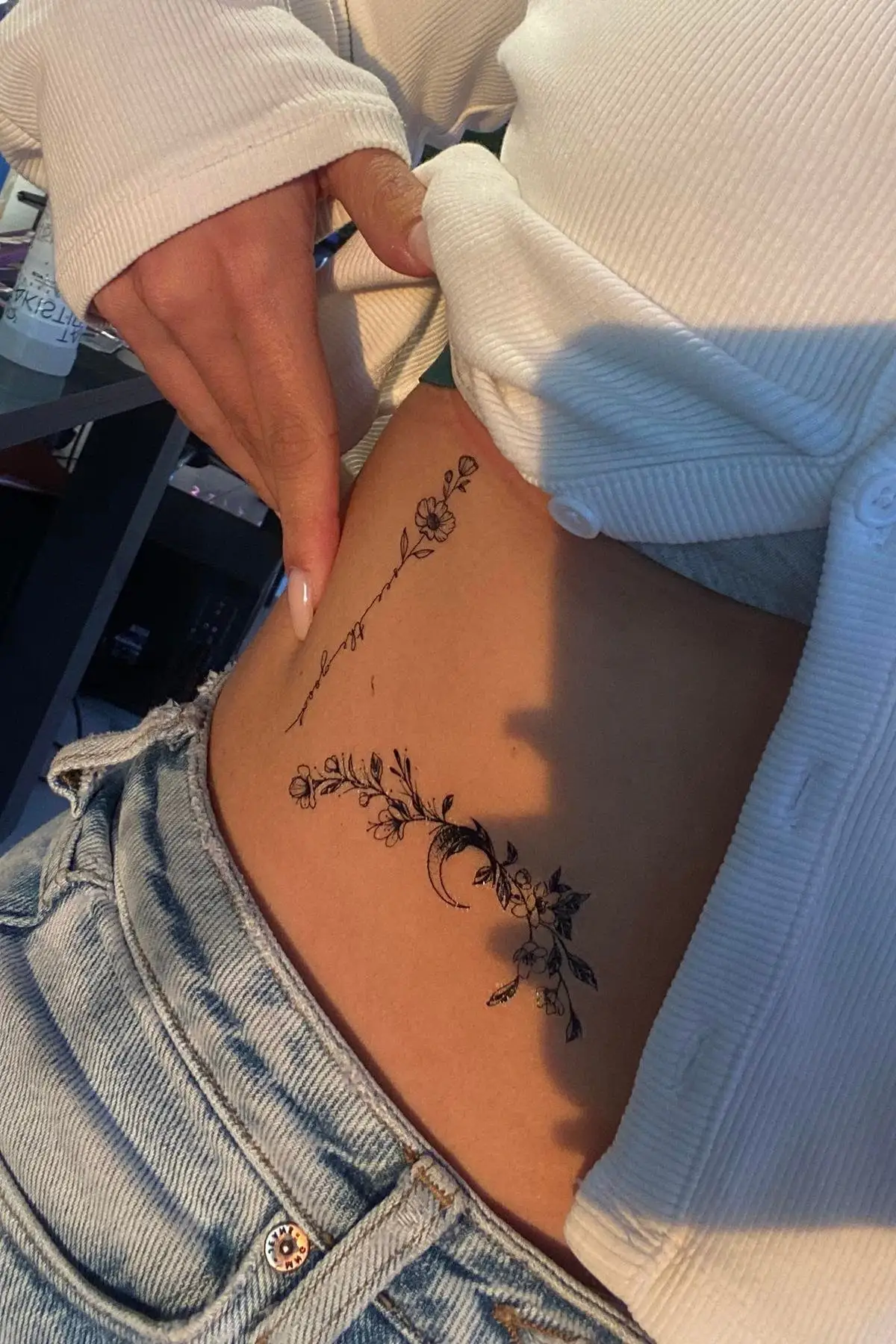 Geçici Çiçek Figürlü Dövme Tatto