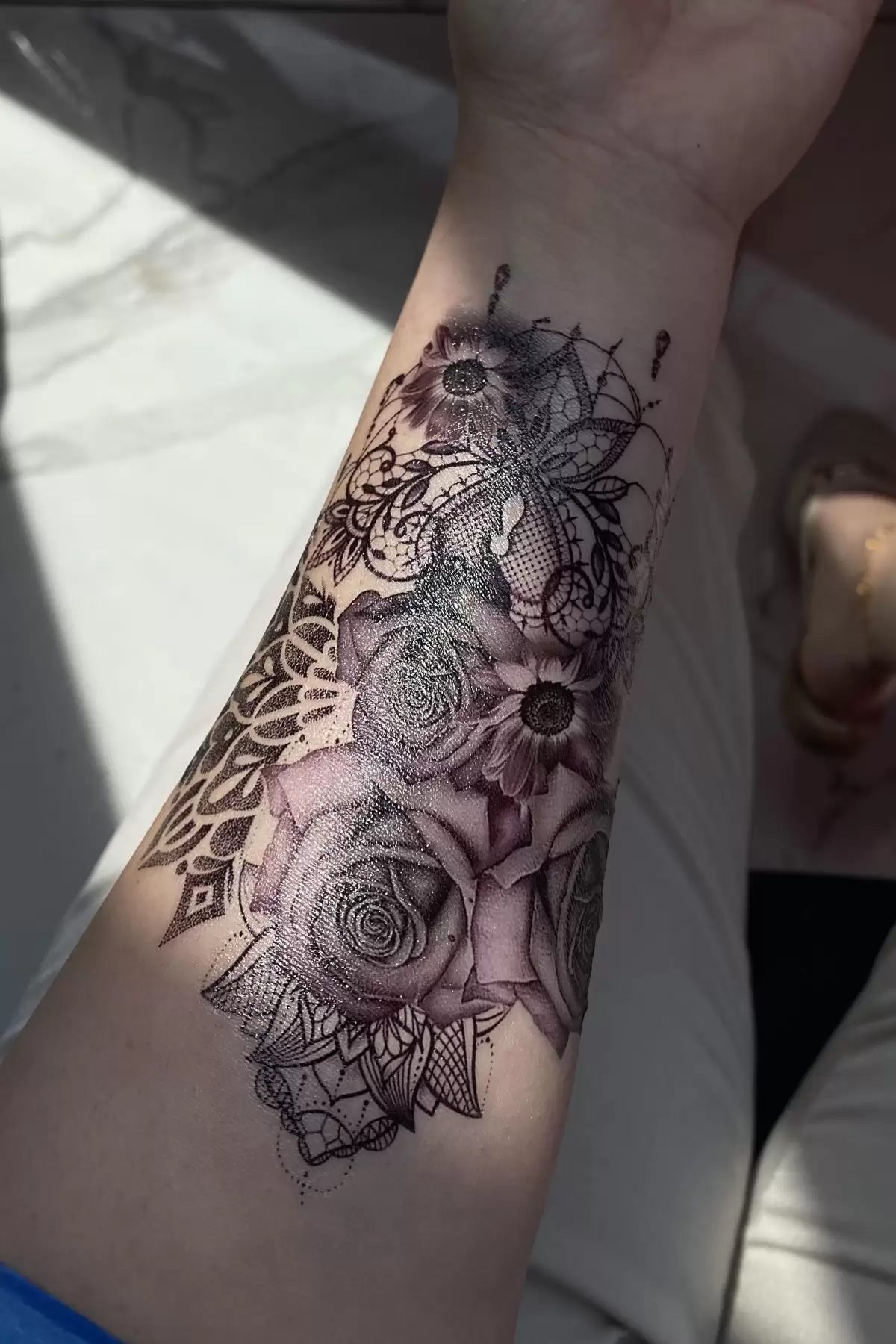 Geçici Gül Figürlü Dövme Tatto