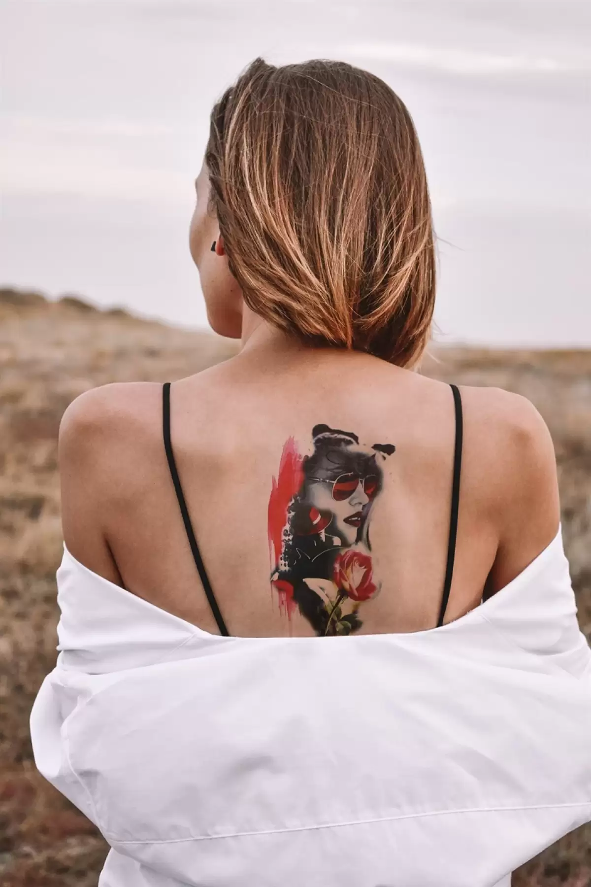 Geçici Kadın ve Gül Modelli Dövme Tattoo