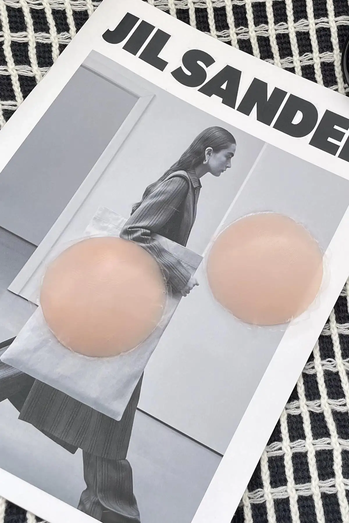 Göğüs Ucu Gizleyen Şeffaf Yapışkanlı Silikon Ped