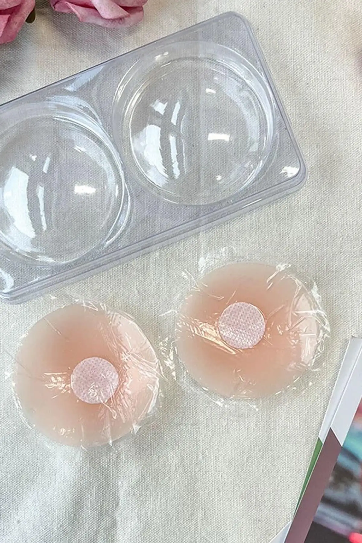 Göğüs Ucu Gizleyen Şeffaf Yapışkanlı Silikon Ped