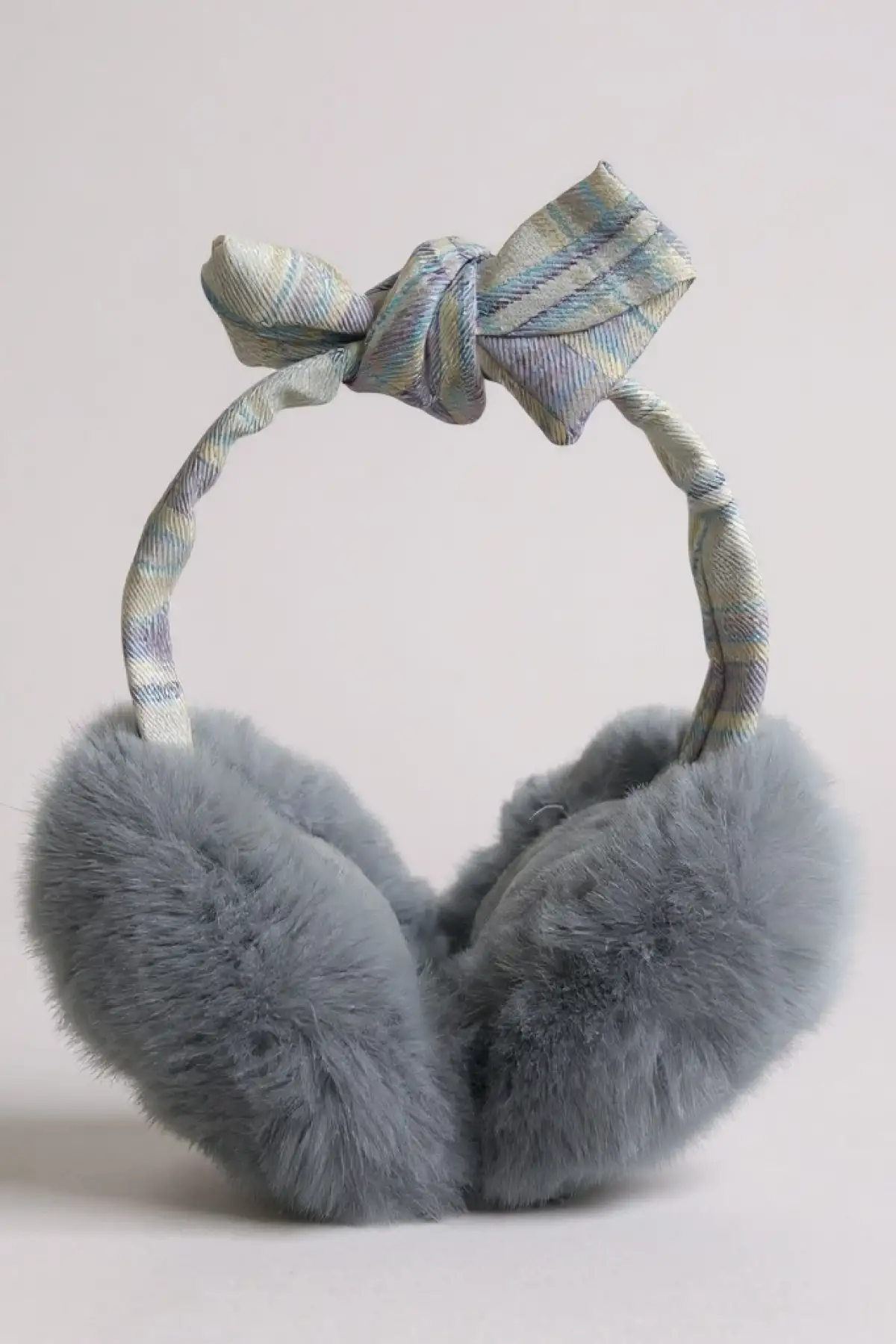 Gri Renk Ekose Desenli Peluş Kulaklık