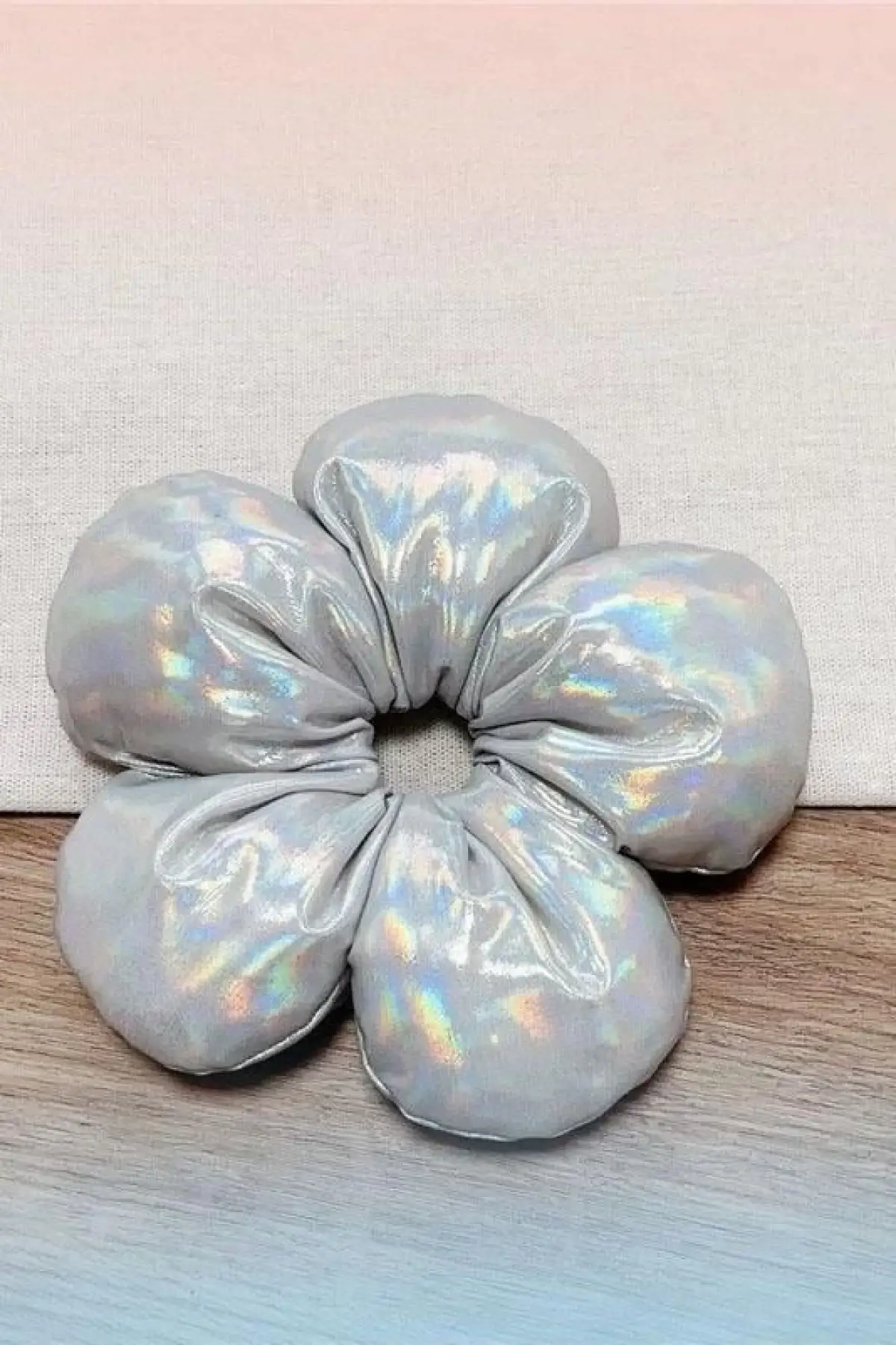 Gri Renk Papatya Figürlü Simit Toka