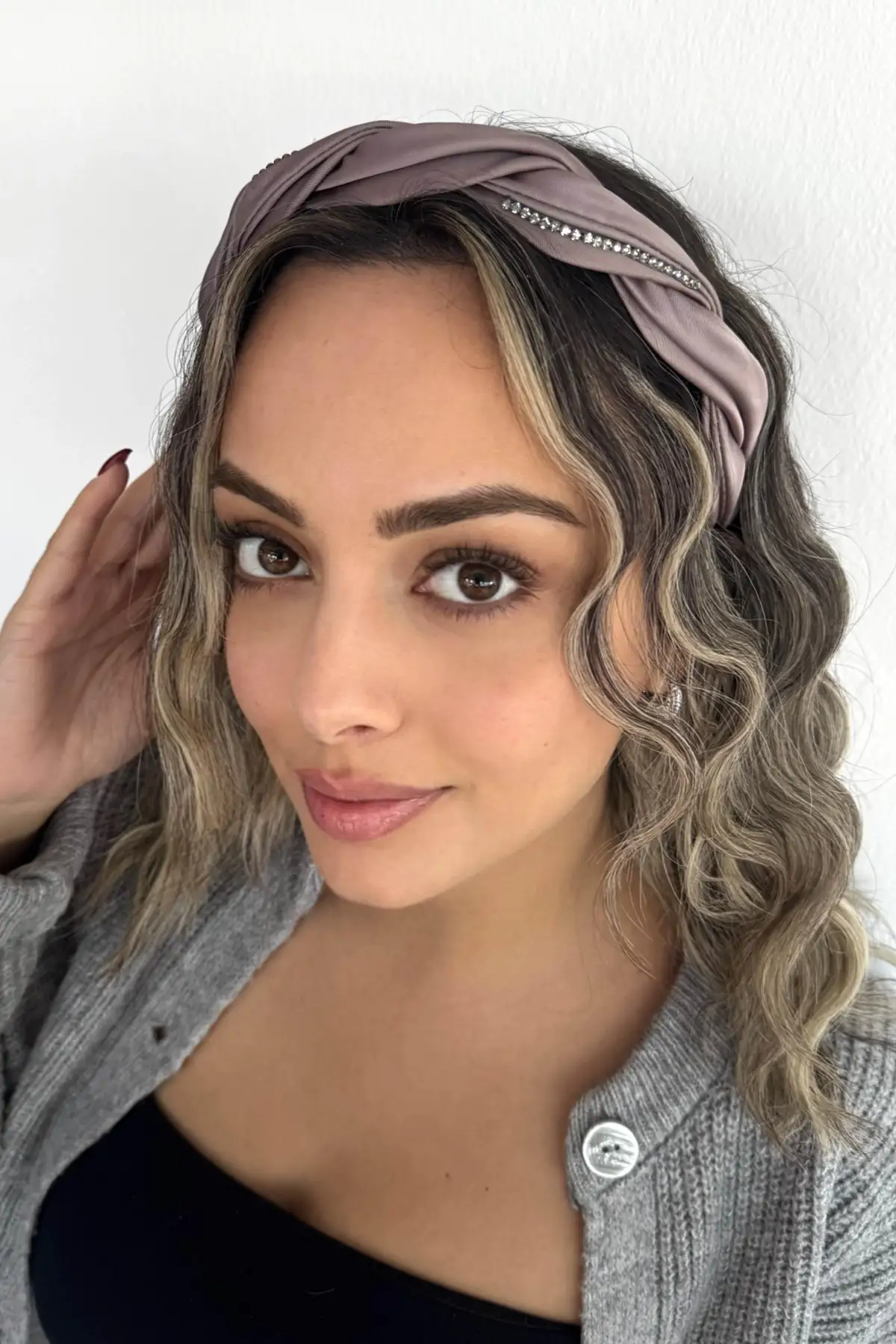 Gül Kurusu Renk Taş Detaylı Taç