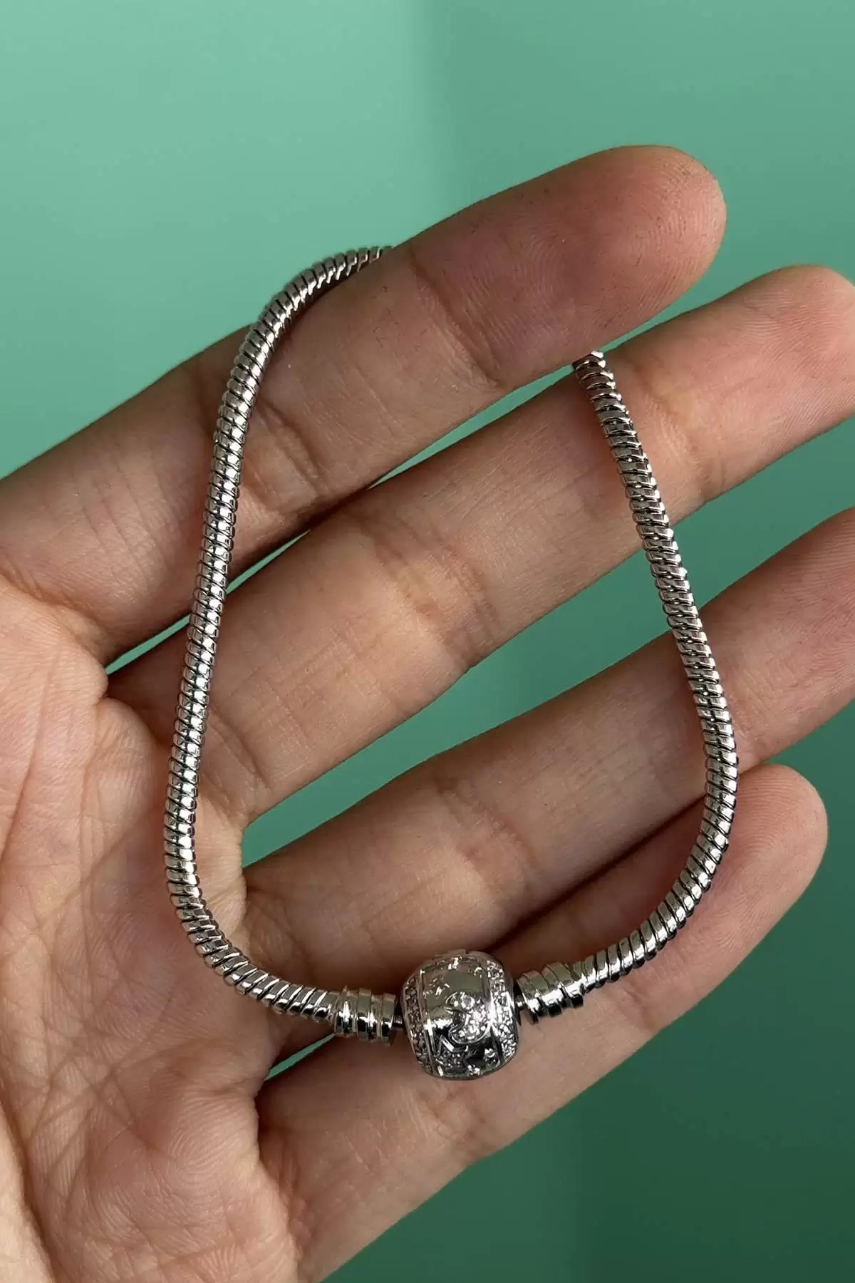Gümüş Renk Ay Ve Yıldız Figürlü Charm Takılabilir Pandora Bileklik