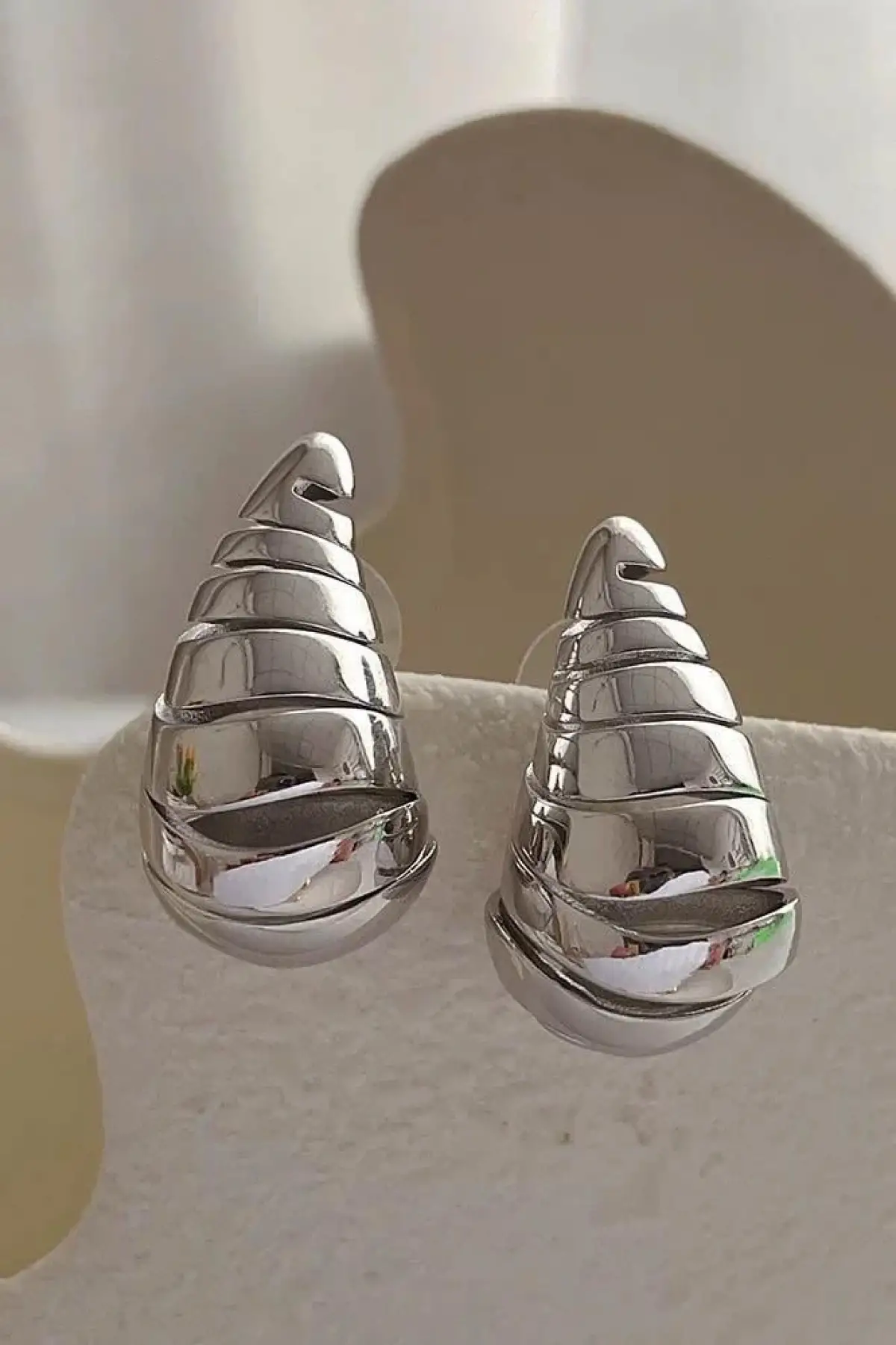 Gümüş Renk Çelik Bottega Küpe (Çift)