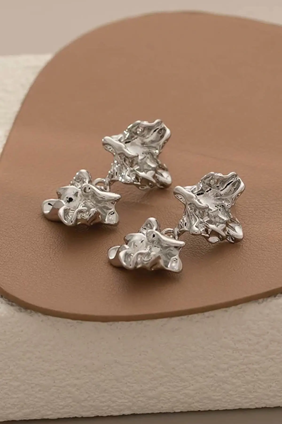 Gümüş Renk Çelik Küpe (Çift)