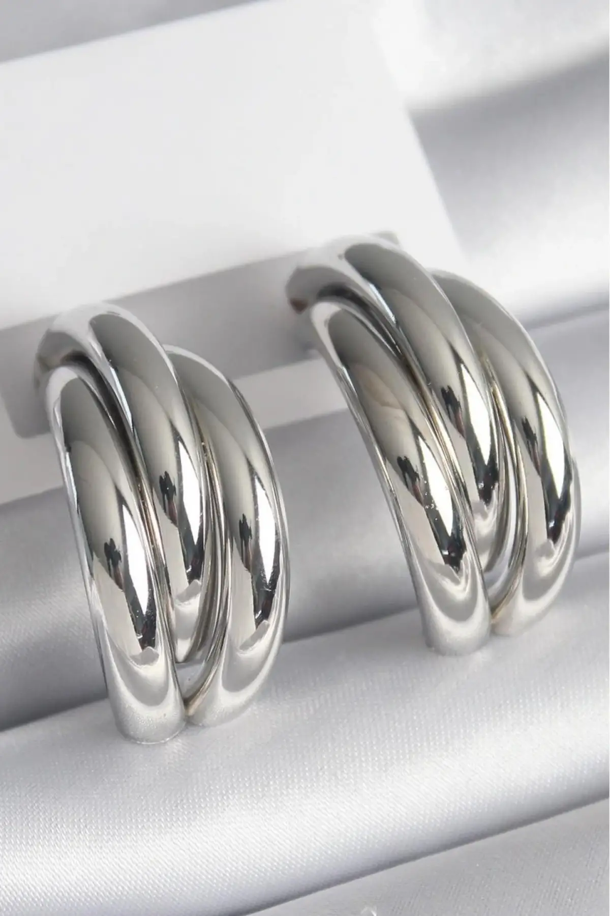 Gümüş Renk Çelik Küpe (Çift)