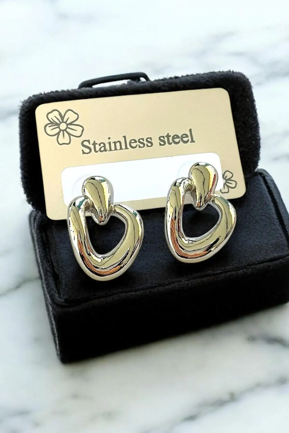 Gümüş Renk Çelik Küpe (Çift)