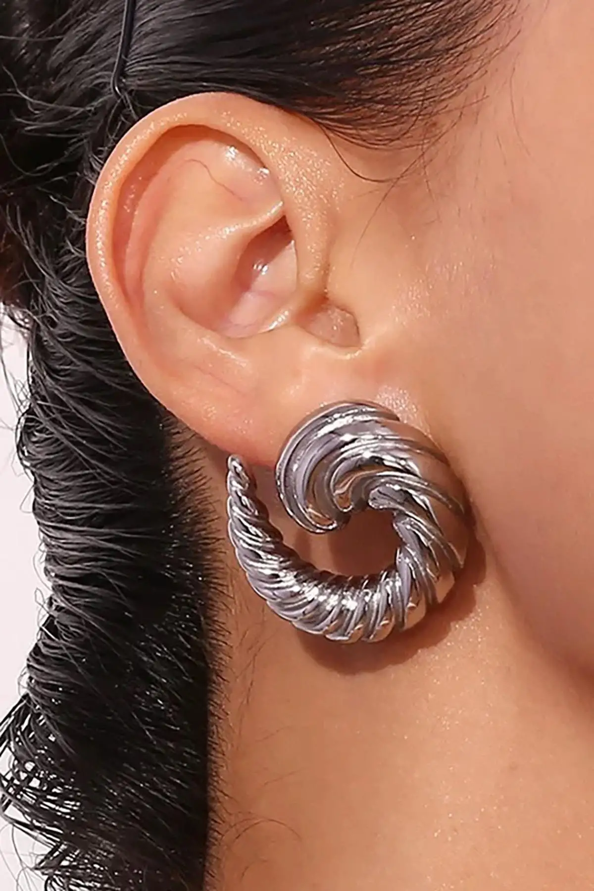 Gümüş Renk Çelik Küpe (Çift)