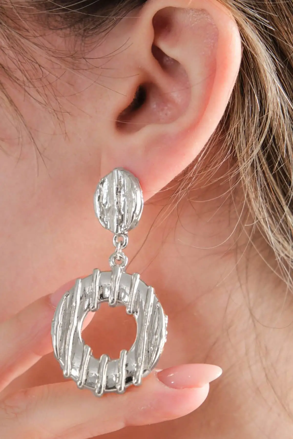 Gümüş Renk Çelik Küpe (Çift)